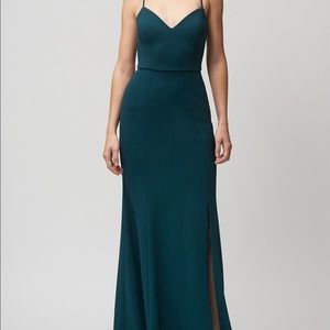 V-neck maxi dress